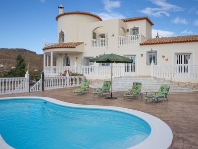 Villa for sale in Cantoria, Almeria