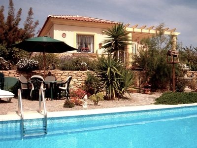 Villa en venta en Arboleas, Almeria